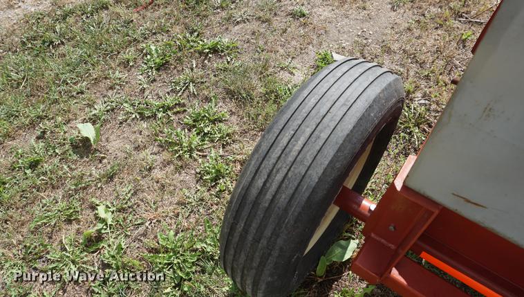 image for item DD7818 Hutchinson drive over conveyor