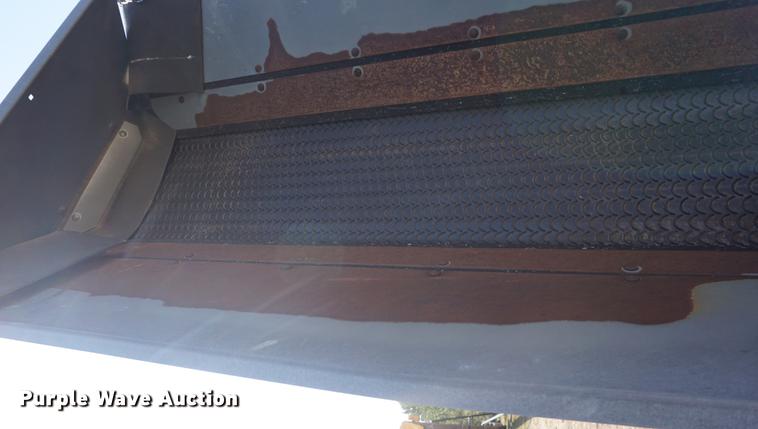 image for item DD7820 Hutchinson squeeze belt conveyor