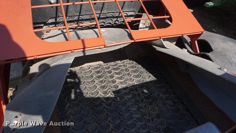 image for item DD7820 Hutchinson squeeze belt conveyor