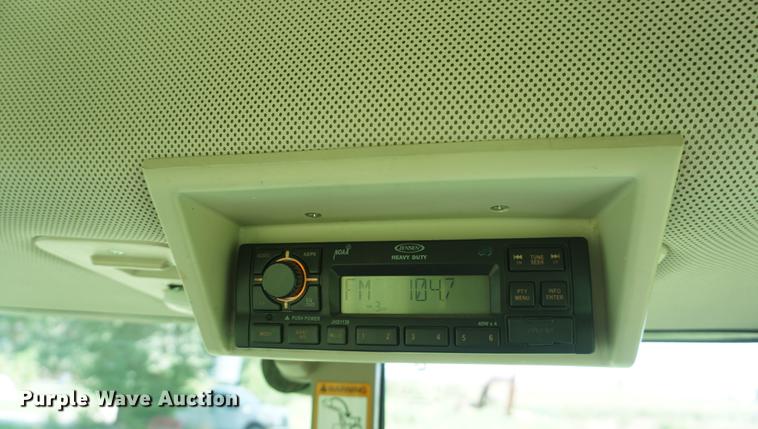 image for item DD7824 2013 John Deere 6140M MFWD tractor