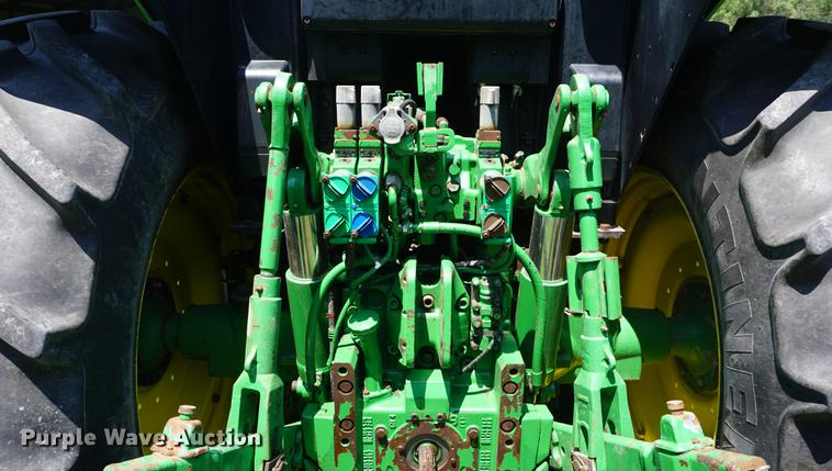 image for item DD7824 2013 John Deere 6140M MFWD tractor