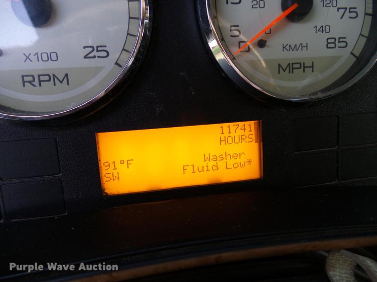 image for item DD8343 2013 International ProStar Plus semi truck