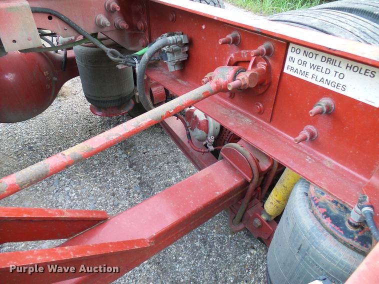 image for item DD8343 2013 International ProStar Plus semi truck