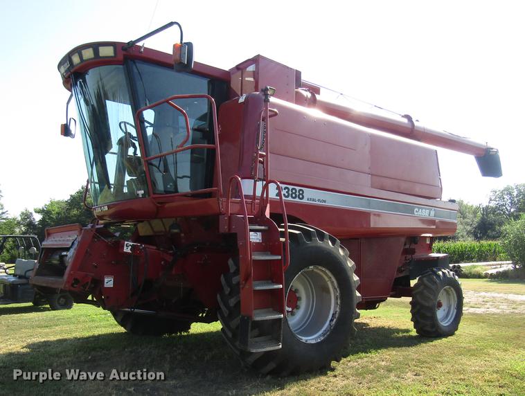 image for item DD8856 2000 Case IH 2388 combine