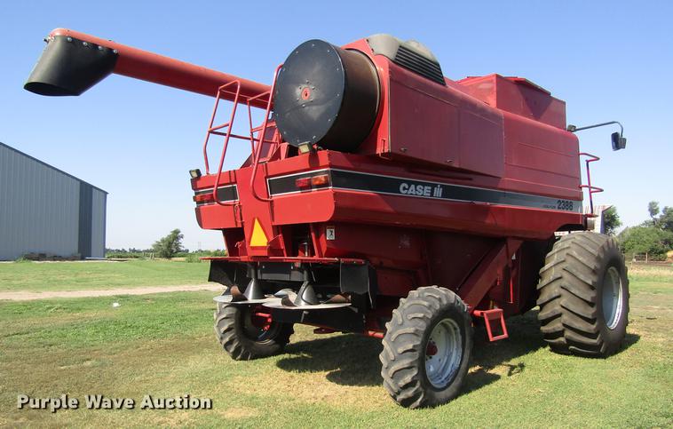 image for item DD8856 2000 Case IH 2388 combine