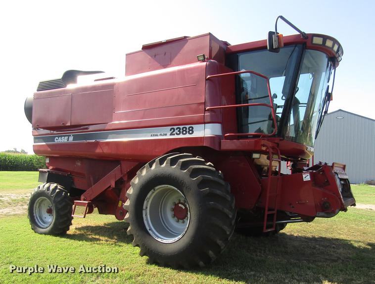 image for item DD8856 2000 Case IH 2388 combine