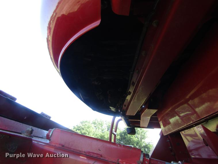 image for item DD8856 2000 Case IH 2388 combine