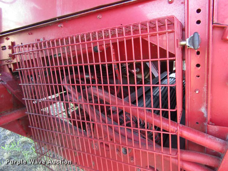 image for item DD8856 2000 Case IH 2388 combine