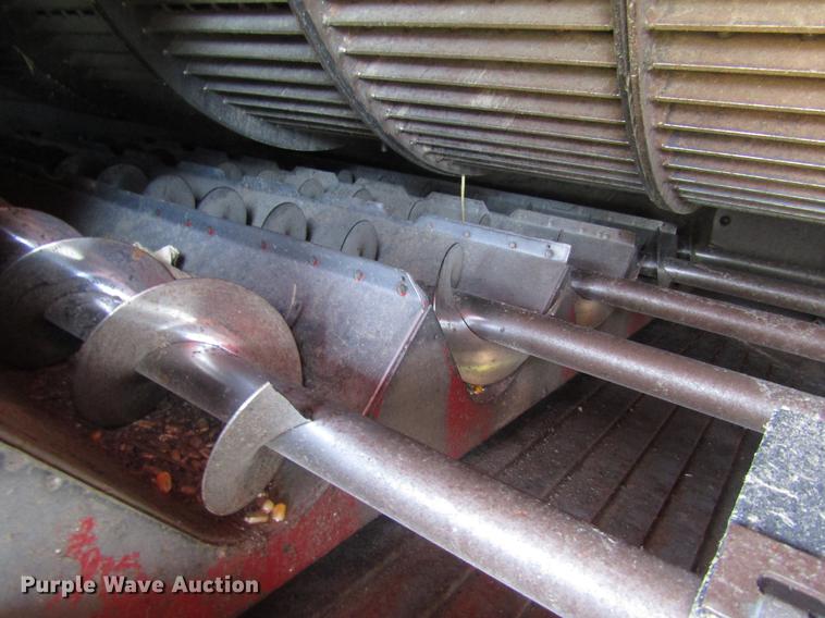 image for item DD8856 2000 Case IH 2388 combine