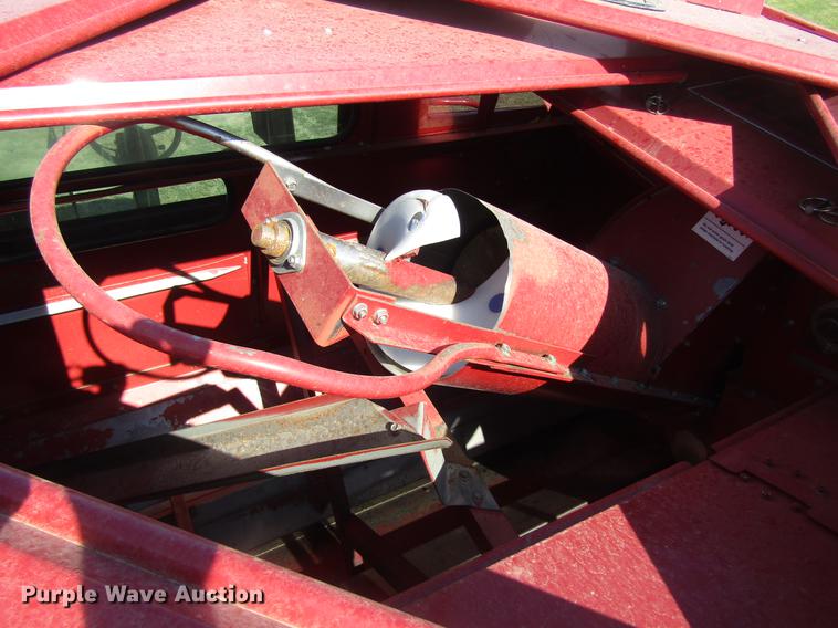 image for item DD8856 2000 Case IH 2388 combine