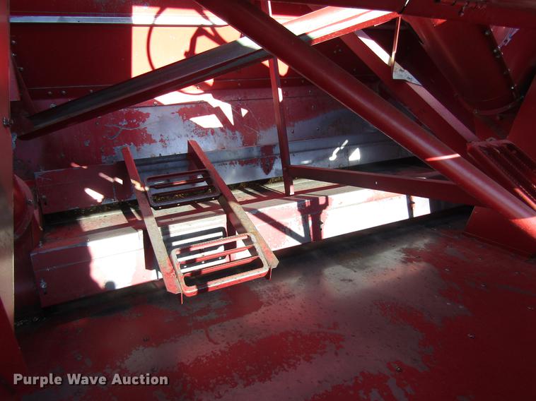 image for item DD8856 2000 Case IH 2388 combine