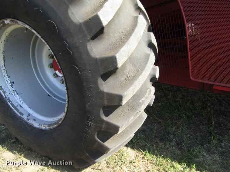 image for item DD8856 2000 Case IH 2388 combine