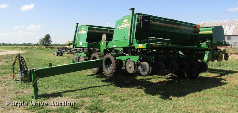 image for item DD8857 Great Plains 3S-3000HD grain drill