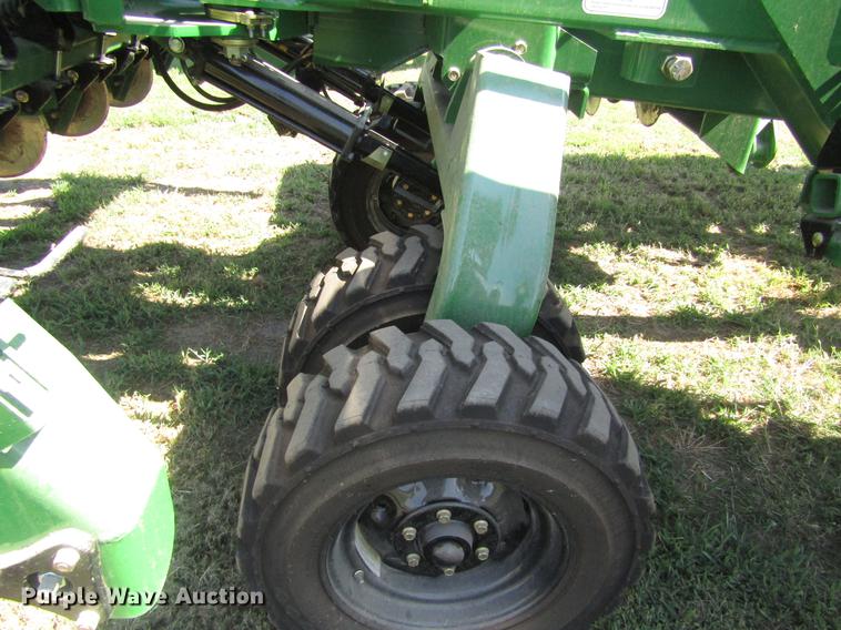image for item DD8857 Great Plains 3S-3000HD grain drill