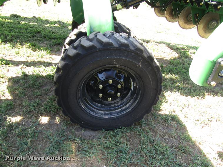 image for item DD8857 Great Plains 3S-3000HD grain drill