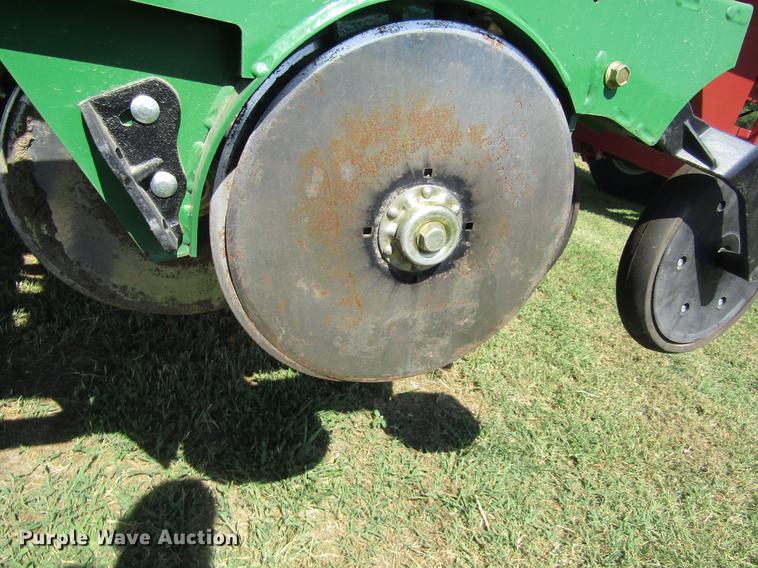 image for item DD8857 Great Plains 3S-3000HD grain drill