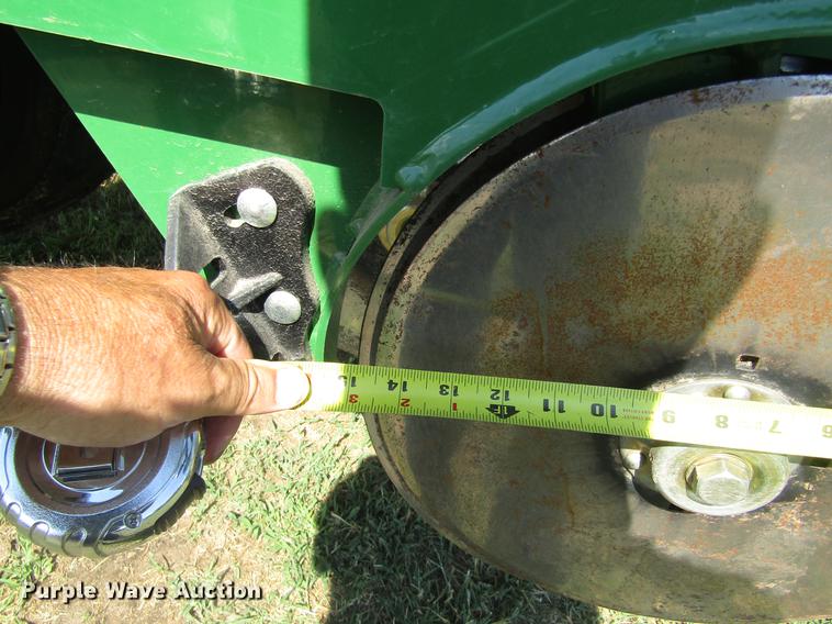 image for item DD8857 Great Plains 3S-3000HD grain drill