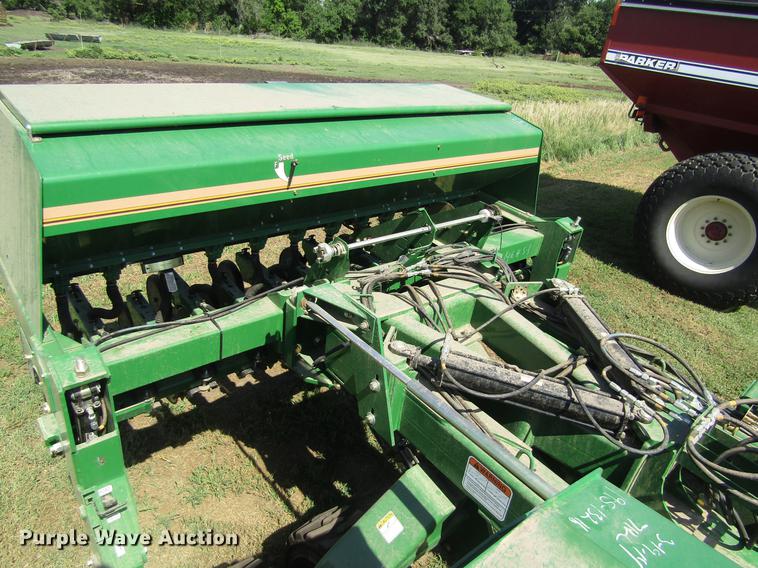 image for item DD8857 Great Plains 3S-3000HD grain drill
