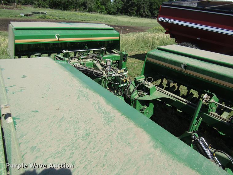 image for item DD8857 Great Plains 3S-3000HD grain drill