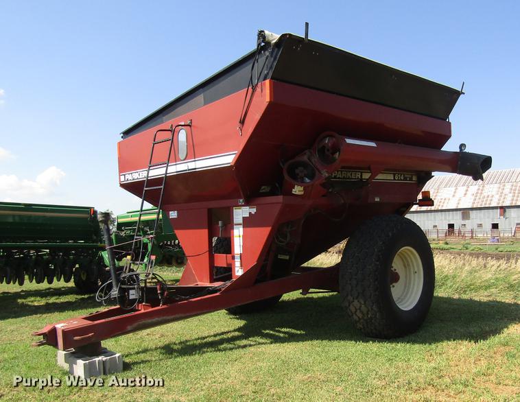 image for item DD8859 Parker 614 Series II grain cart