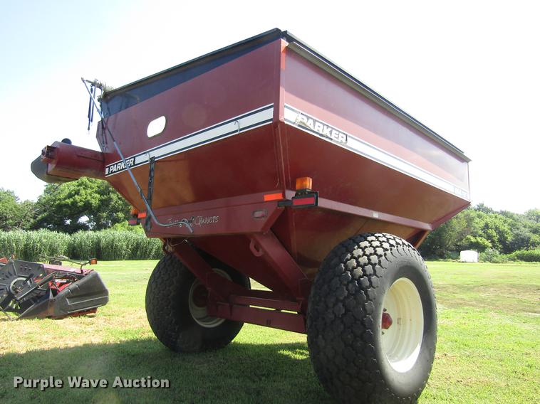 image for item DD8859 Parker 614 Series II grain cart