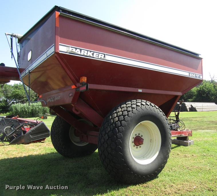 image for item DD8859 Parker 614 Series II grain cart