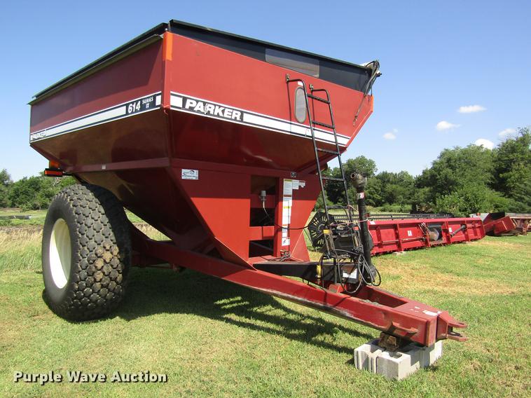 image for item DD8859 Parker 614 Series II grain cart