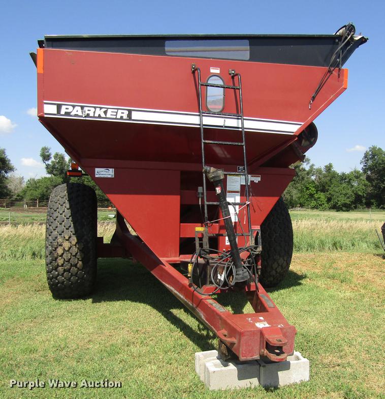 image for item DD8859 Parker 614 Series II grain cart