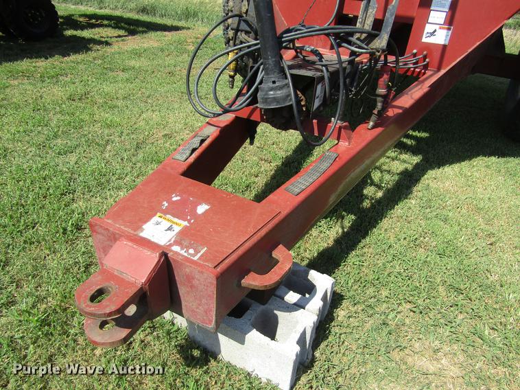 image for item DD8859 Parker 614 Series II grain cart