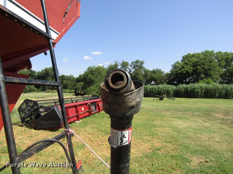 image for item DD8859 Parker 614 Series II grain cart