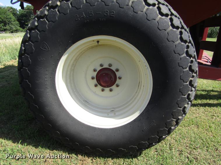 image for item DD8859 Parker 614 Series II grain cart