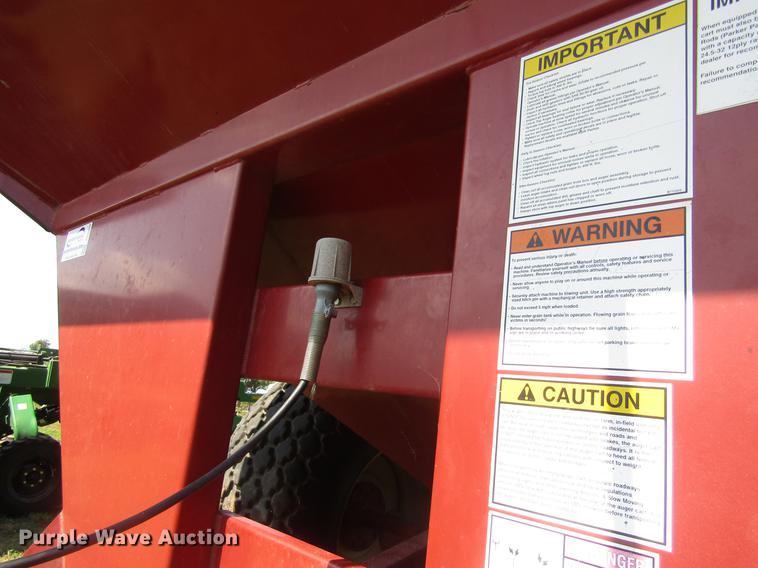 image for item DD8859 Parker 614 Series II grain cart