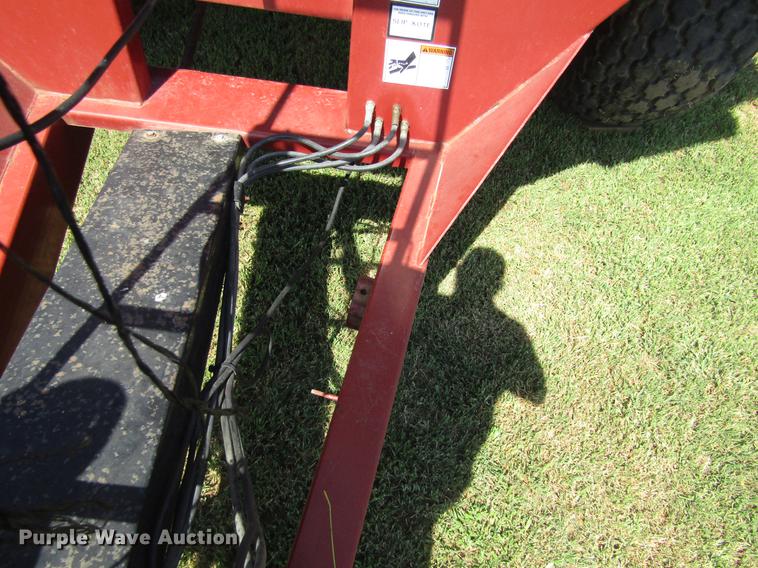 image for item DD8859 Parker 614 Series II grain cart