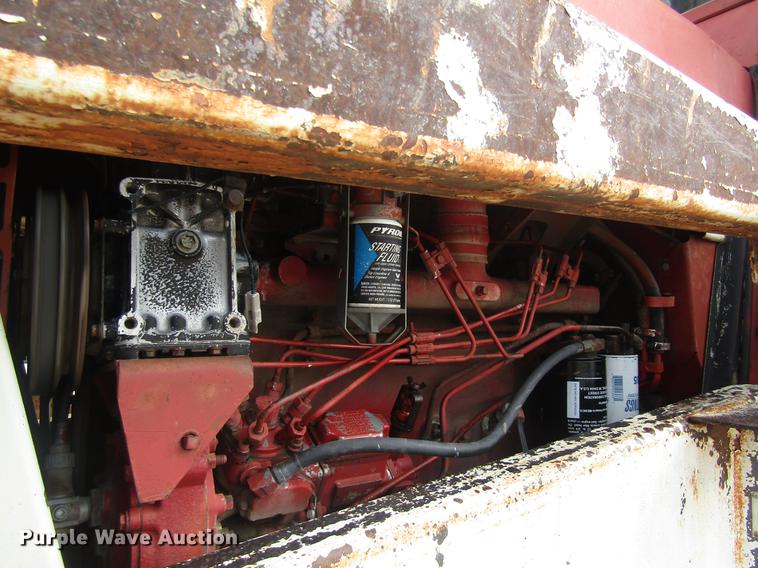 image for item DD8896 1972 International Harvester 1066 tractor