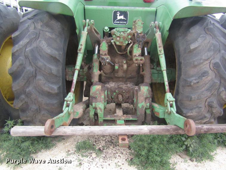 image for item DD8897 1980 John Deere 8440 4WD tractor