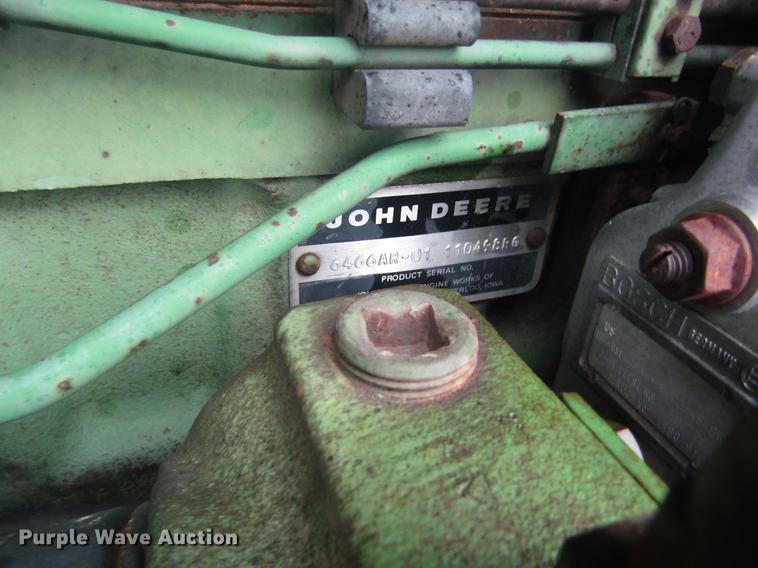 image for item DD8897 1980 John Deere 8440 4WD tractor
