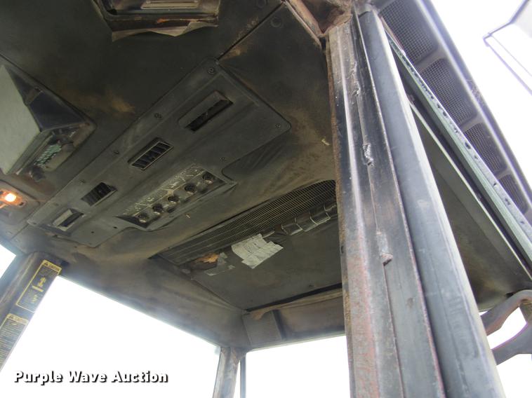 image for item DD8897 1980 John Deere 8440 4WD tractor