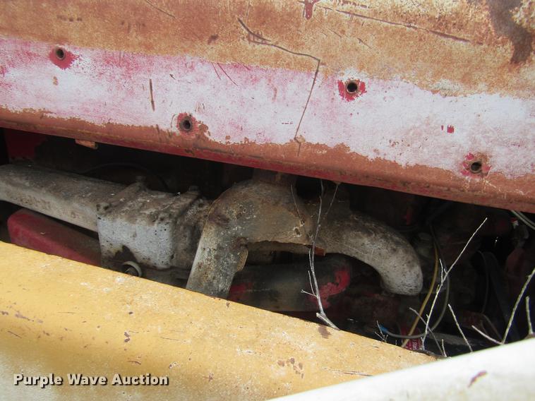 image for item DD8898 International Harvester tractor