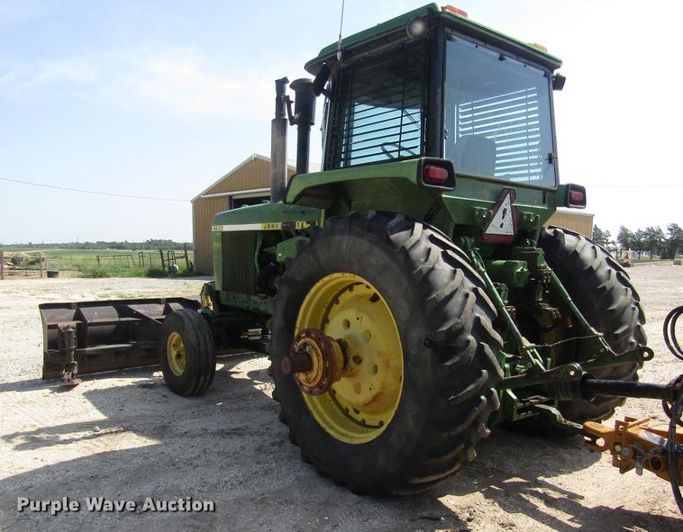 image for item DD8900 1976 John Deere 4630 tractor