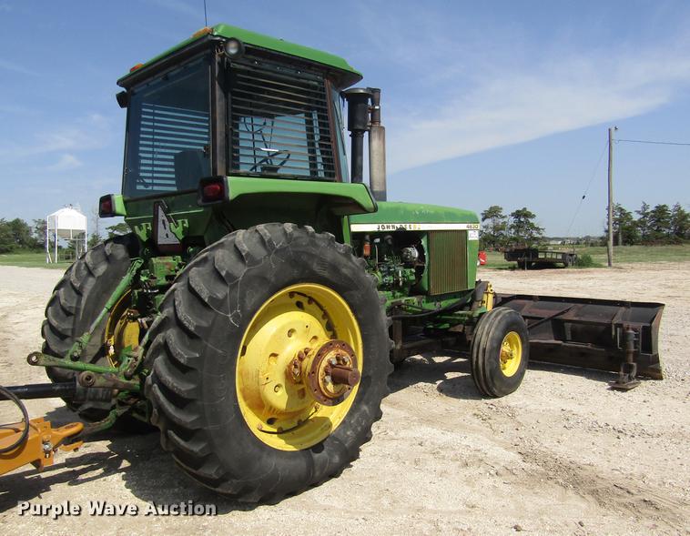 image for item DD8900 1976 John Deere 4630 tractor