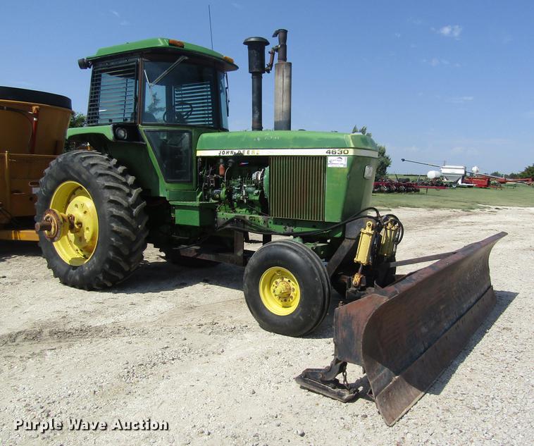 image for item DD8900 1976 John Deere 4630 tractor