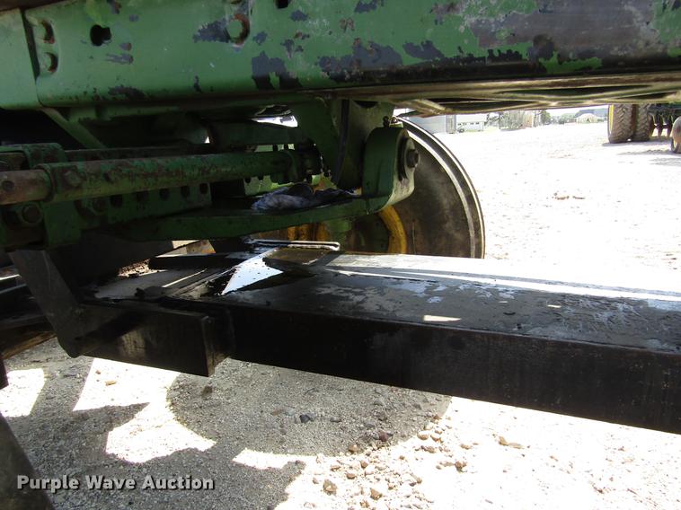 image for item DD8900 1976 John Deere 4630 tractor