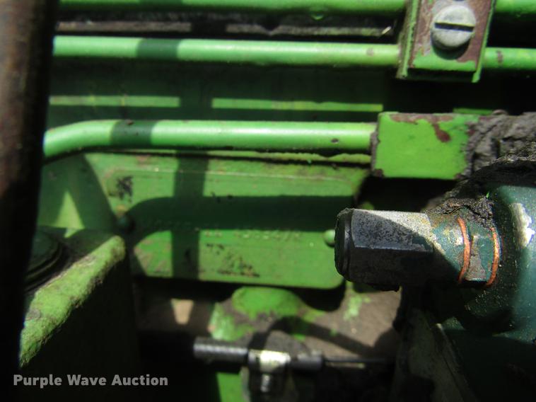 image for item DD8900 1976 John Deere 4630 tractor