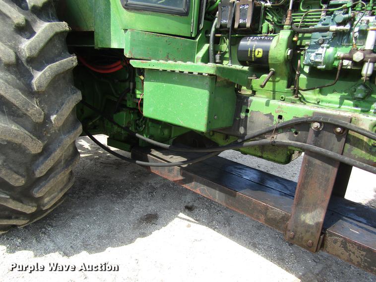 image for item DD8900 1976 John Deere 4630 tractor