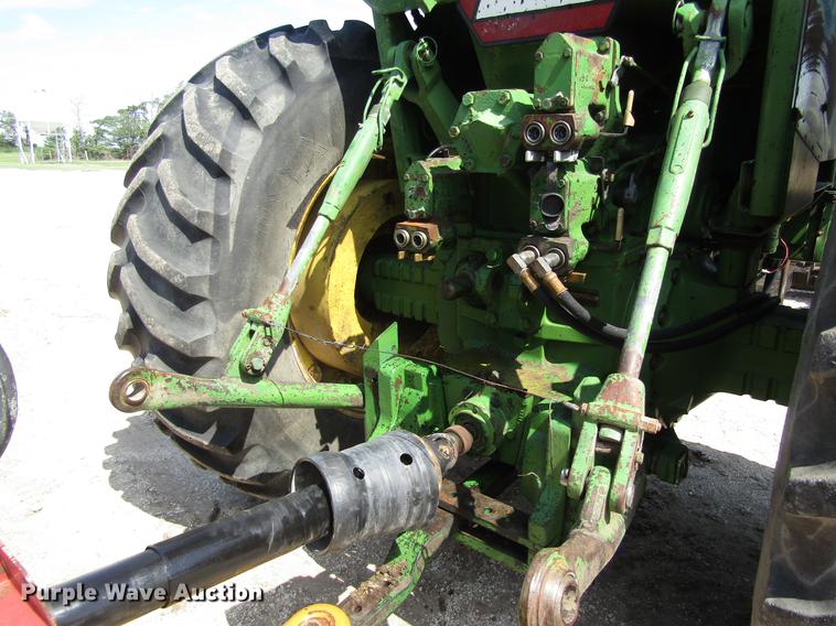 image for item DD8900 1976 John Deere 4630 tractor