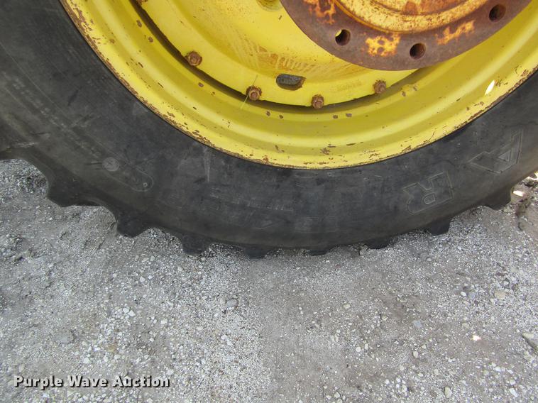 image for item DD8900 1976 John Deere 4630 tractor