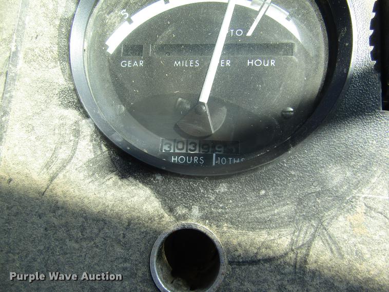 image for item DD8900 1976 John Deere 4630 tractor