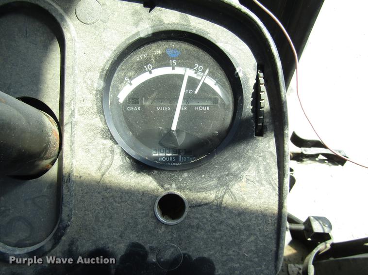 image for item DD8900 1976 John Deere 4630 tractor