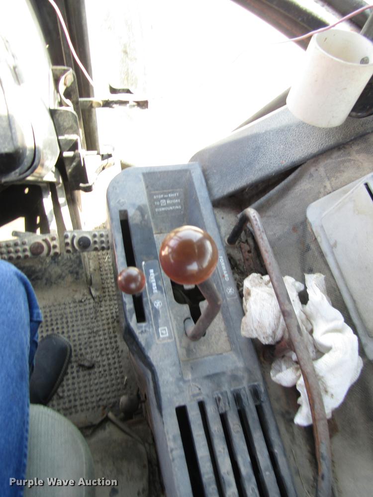 image for item DD8900 1976 John Deere 4630 tractor