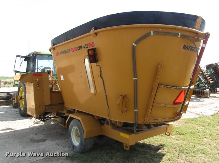 image for item DD8901 2009 HayBuster CMF-425 vertical feed mixer